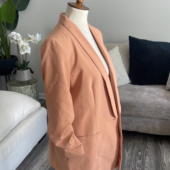 Apricot Blazer - Picture 3 of 5